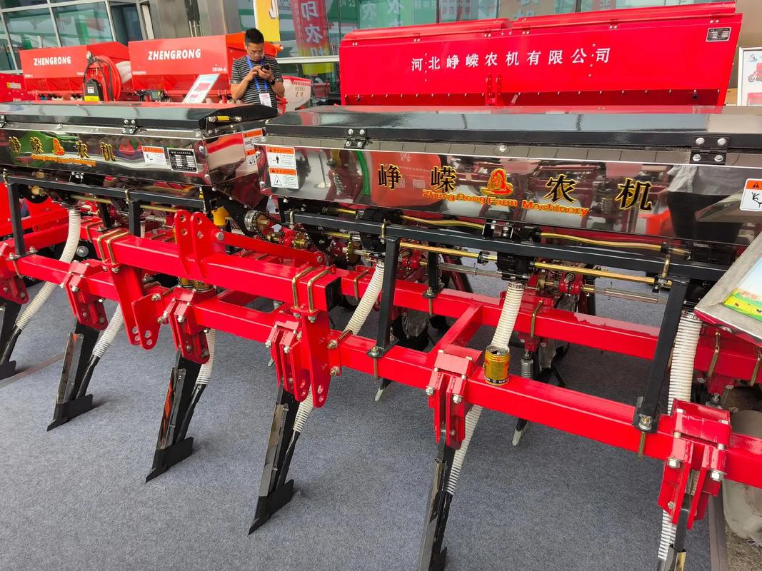 現代農業(yè)機械的推廣與發(fā)展——以滑縣潤豐農機銷售和武漢國際農機博覽會為例